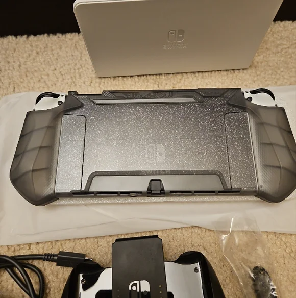 Nintendo Switch White OLED Console | Charging Dock, HDMI, Games, Ergonomic Case - Picture 5 of 10